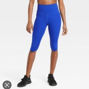 Sculpt Ultra High Rise Capri Workout Leggings NWT